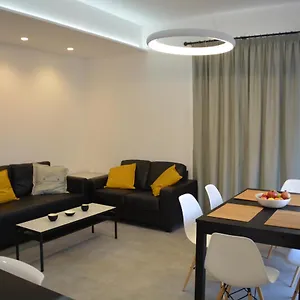 Luminoso Y Moderno En El Centro Apartamento
