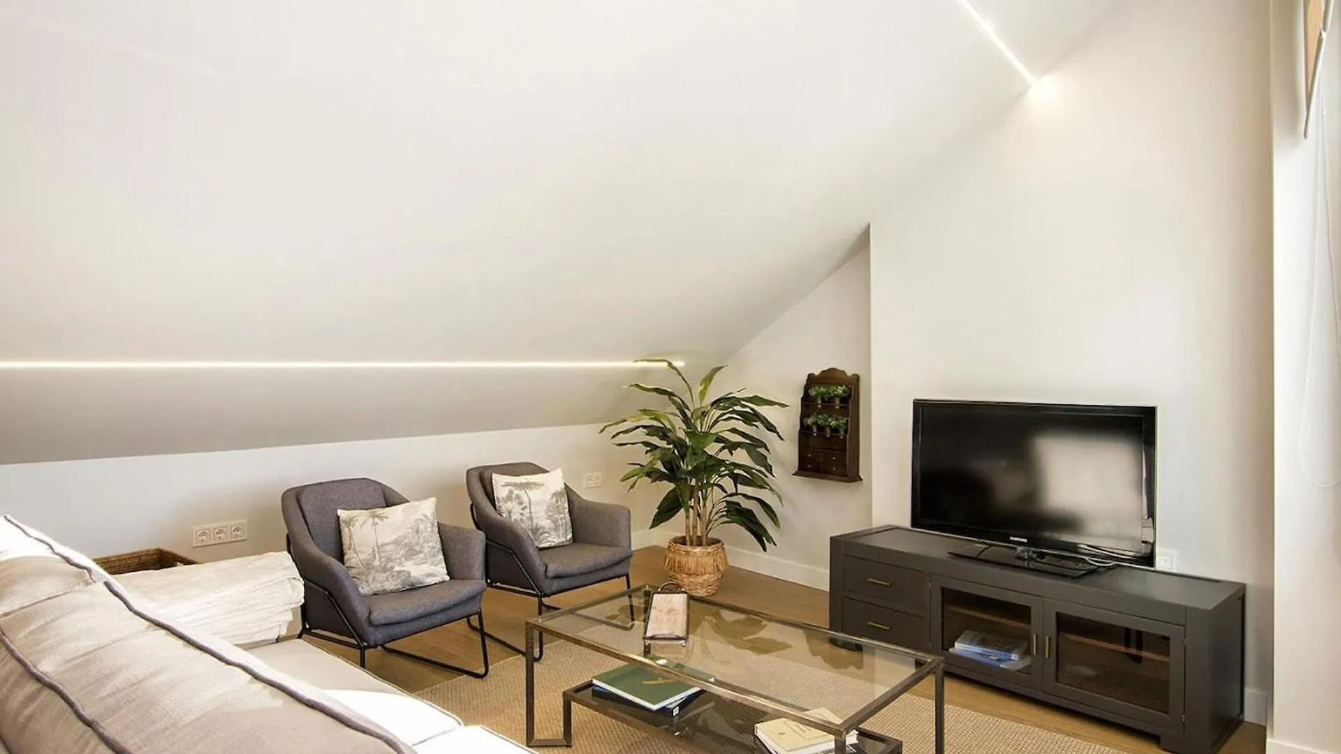 Chezmoihomes Premium Loft Private Terrace غرناطة إسبانيا
