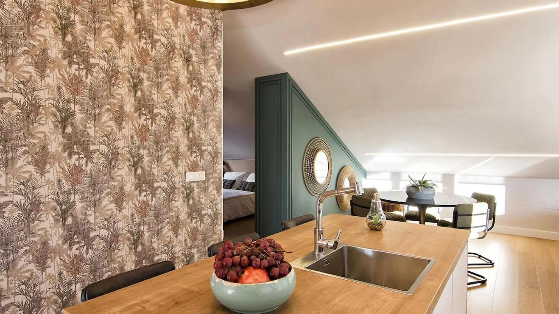 Chezmoihomes Premium Loft Private Terrace غرناطة